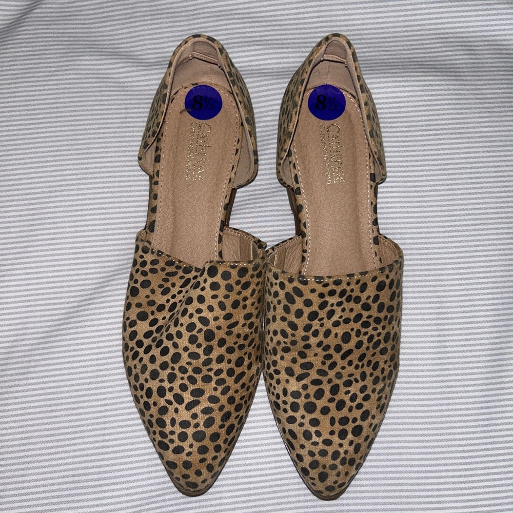 Shoes - Picture 2 of 6